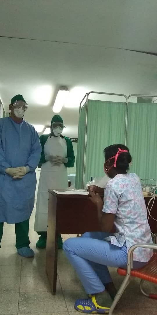 Madrugada del 29 de marzo, cuando el doctor Rodolfo entró a zona roja.
