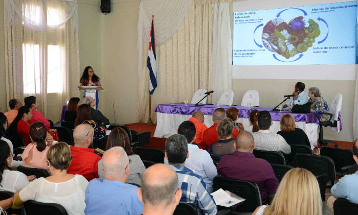 Reúnense especialistas de la Red Cardiopediátrica del país 