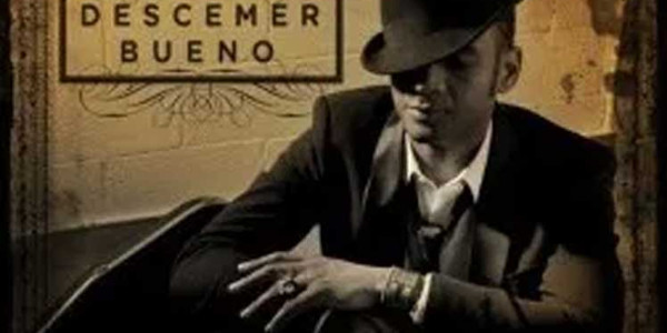 Descemer Bueno dedica tema musical a colaboradores cubanos de la salud