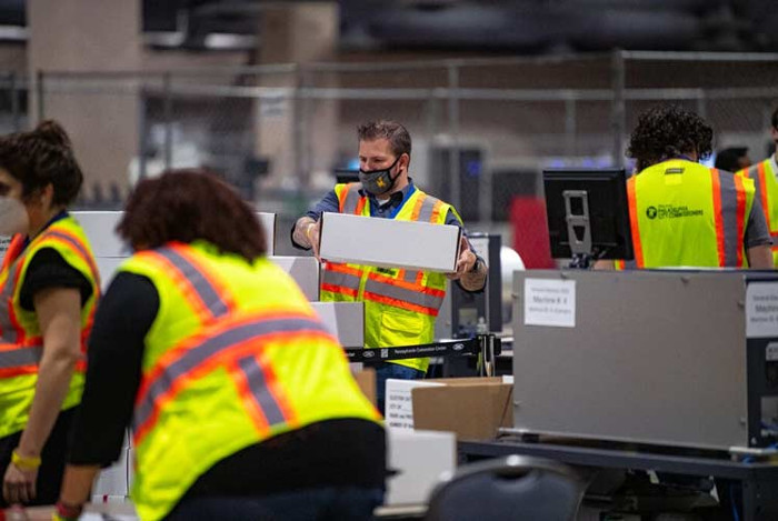 Voto a voto se define resultado electoral en EE.UU.