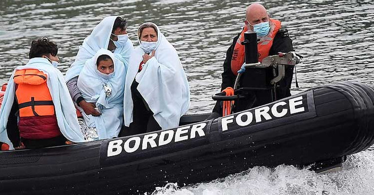 Gobierno británico busca opciones para los inmigrantes ilegales