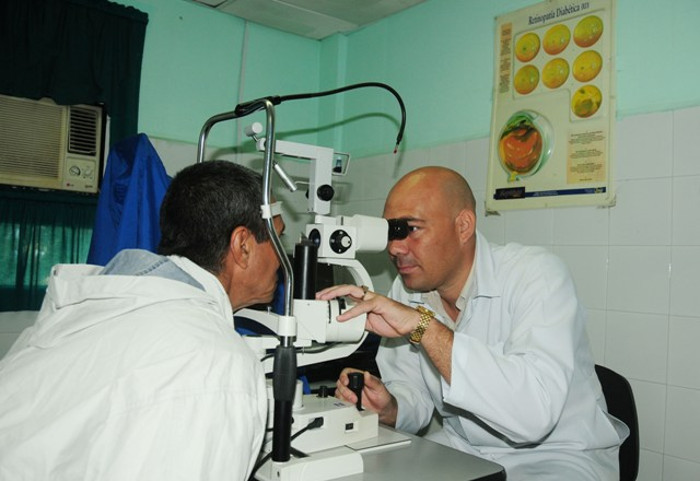 Atención especializada en Centro Oftalmológico de Camagüey