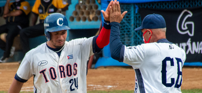 Toros toman revancha ante los Indios