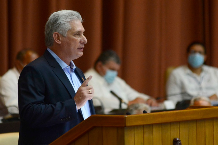 Miguel Díaz Canel, Presidente de la República de Cuba, en las palabras finales del V Período Ordinario de Sesiones de la Asamblea Nacional del Poder Popular en su IX Legislatura. Foto: Ariel Ley Royero/ ACN Cuba crece y continúa apostando por su desarrollo, a pesar de las adversidades
