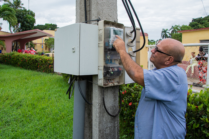 Foto: Leandro Pérez Pérez/ Adelante/ Archivo En la autolectura eléctrica, evitar los incumplimientos