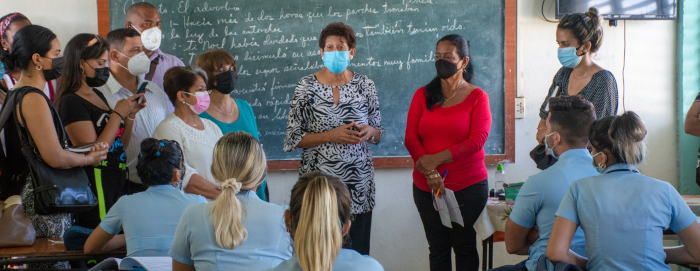 Chequea ministra de Educación condiciones para completar reinicio del curso en Camagüey