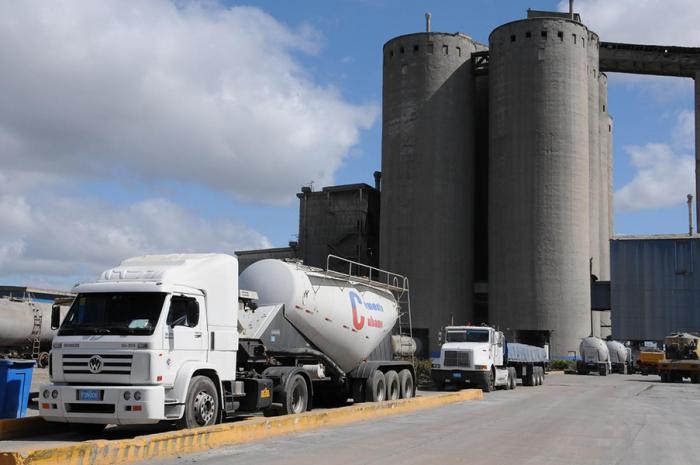 Con la decisión de enfrentar el complejo contexto del año 2020, fue necesario realizar un ajuste al Plan de la Economía, con el objetivo de respaldar las principales prioridades del país. Foto: Julio Martínez Molina