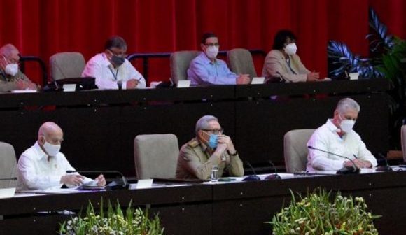 Aprueban Resoluciones del 8vo Congreso del Partido Comunista de Cuba