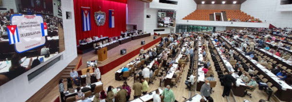 Diputados cubanos reunidos desde hoy