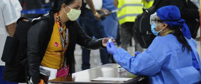 Cuba refuerza medidas sanitarias por aumento de casos de COVID-19