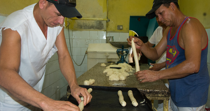 Incrementan acciones por la calidad del pan de la canasta familiar