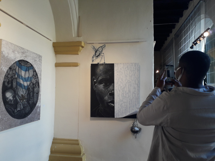 Foto: Leandro Pérez Pérez/ Adelante Visiones de Petit en Salón de la Ciudad