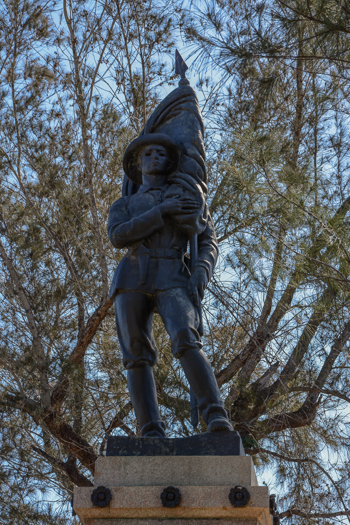El monumento al Soldado Desconocido, en el Casino Campestre, es uno de los más hermosos de la ciudad de Camagüey.