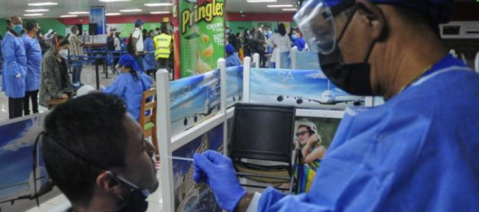 En vigor medidas para viajeros cubanos ante incremento de casos de COVID-19