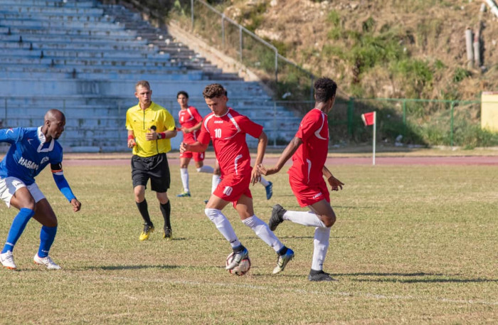 Entra York González en la prelista de las eliminatorias mundialistas