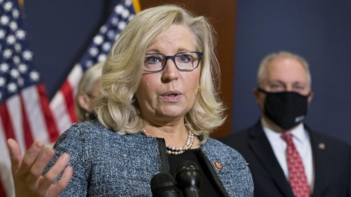 Liz Cheney, víctima de las influencias de Trump