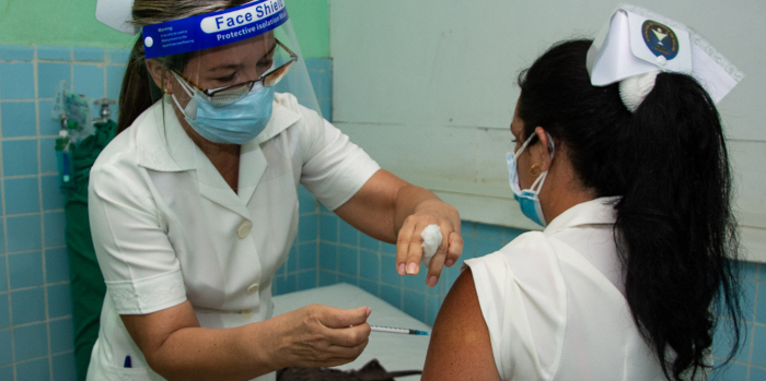 Marcha bien intervención sanitaria con Abdala en Cuba