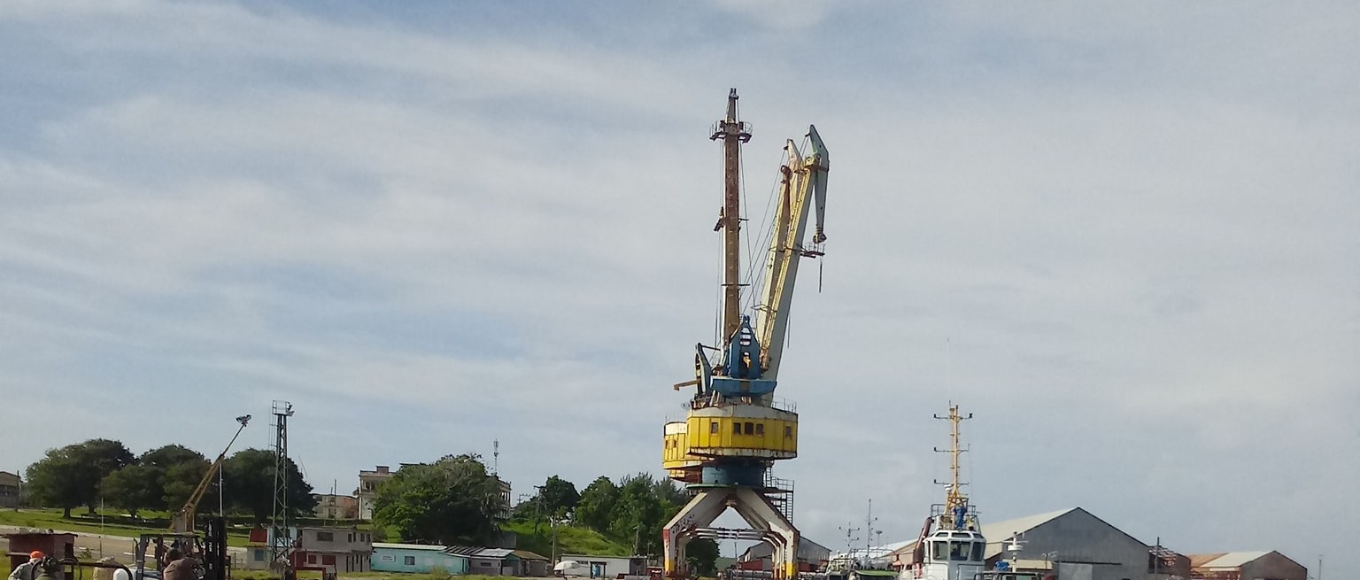 Mantenimiento en instalación de atraque para barcos de gran calado en Nuevitas