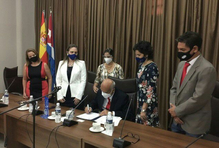 Universities of Camagüey and Cádiz sign framework cooperation agreement 