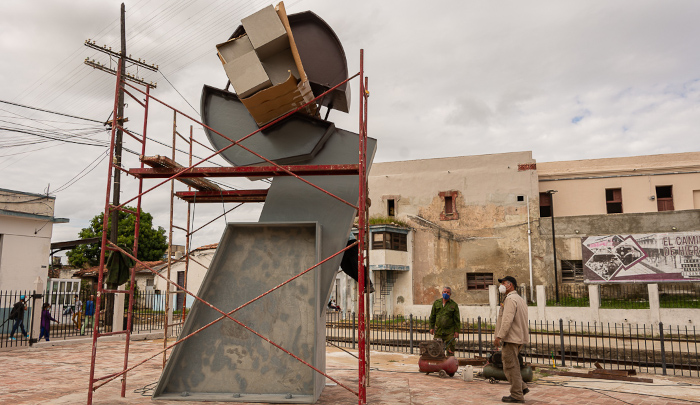 Emplazan escultura de Tomás Lara en Camagüey Emplazan escultura de Tomás Lara en Camagüey