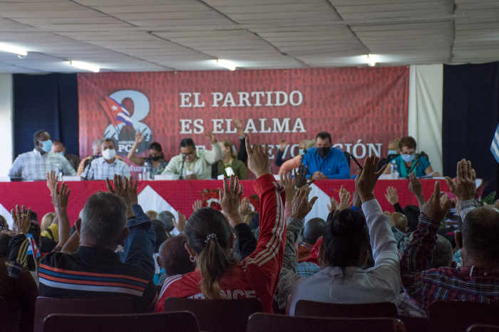Realismo prevaleciente en los debates 
