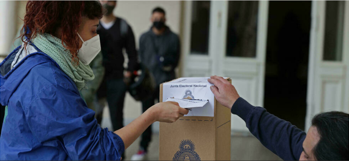 Cierran urnas en primera fase de elecciones legislativas argentinas