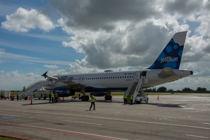 JetBlue operará desde el terminal aérea de Fort Lauderdale los viernes, y Southwest lo hará desde Tampa, los sábados. También arribarán algunos vuelos charter desde Estados Unidos.Foto: Leandro Pérez Pérez/Adelante/Archivo