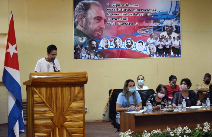 Juventudes que piensan en Consejo de la FEEM en Camagüey