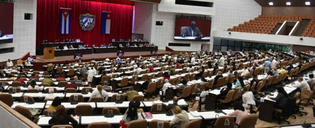Convocan a sesión extraordinaria del Parlamento cubano