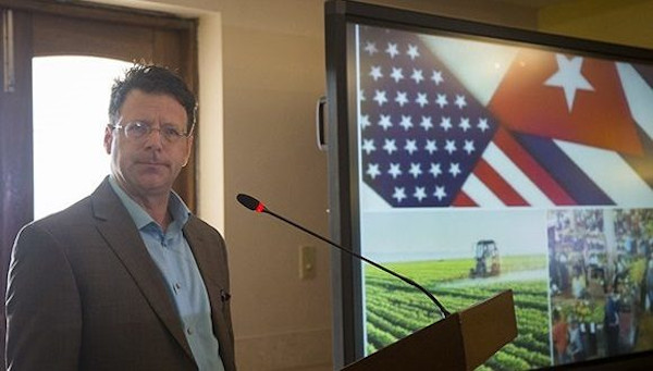 Compartimos los mismos objetivos: asegurar suficiente comida para la alimentación, afirmó Paul Johnson. Foto: Tomada de cubadebate.cu Presidente de la Coalición Agrícola EE.UU-Cuba promueve mejores relaciones en favor de la alimentación