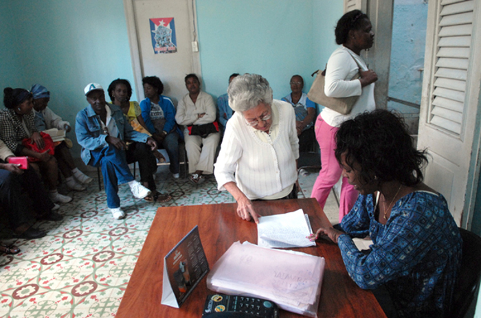 Servicios al pueblo: adaptaciones necesarias 