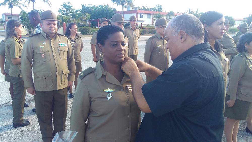 Militares camagüeyanos ascienden de grado