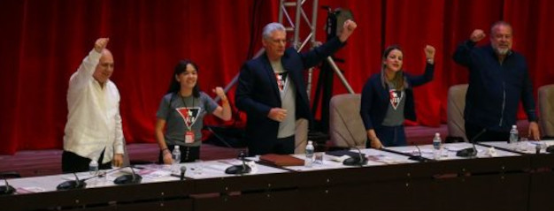 Díaz-Canel resalta labor del trabajo de la FEU