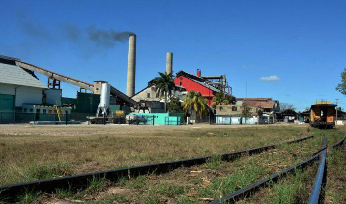 Industria azucarera requiere mejorar molidas en Camagüey