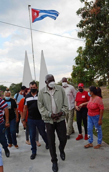  Esteban Lazo Hernández, Presidente de la Asamblea Nacional del Poder Popular, acompañado de Ariel Santana Santiesteban, primer Secretario del Partido Comunista de Cuba en el territorio agramontino, y Yoseily Góngora López, Gobernadora de la provincia, durante una visita al Monumento Nacional La Yaya, el sitio fue testigo de la redacción de la cuarta y última constitución mambisa.