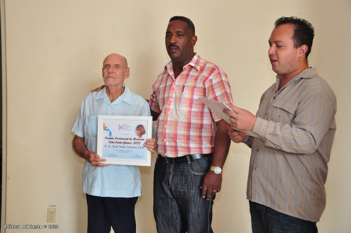 Fotos: Yoel Benítez/ Adelante Premian a historiadores de Camagüey en su día
