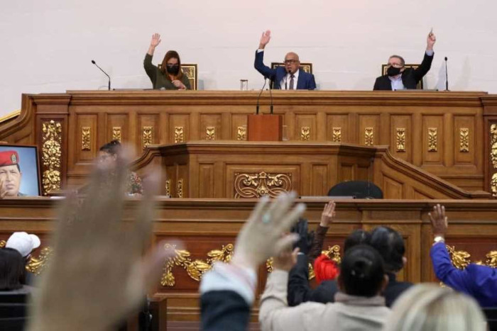 Aprueba parlamento venezolano Ley de Zonas Económicas Especiales