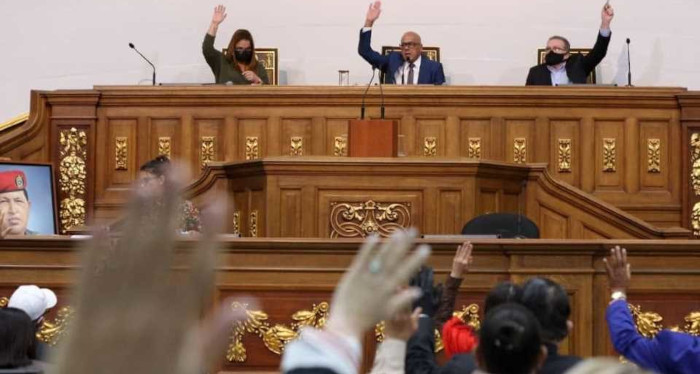 Aprueba parlamento venezolano Ley de Zonas Económicas Especiales