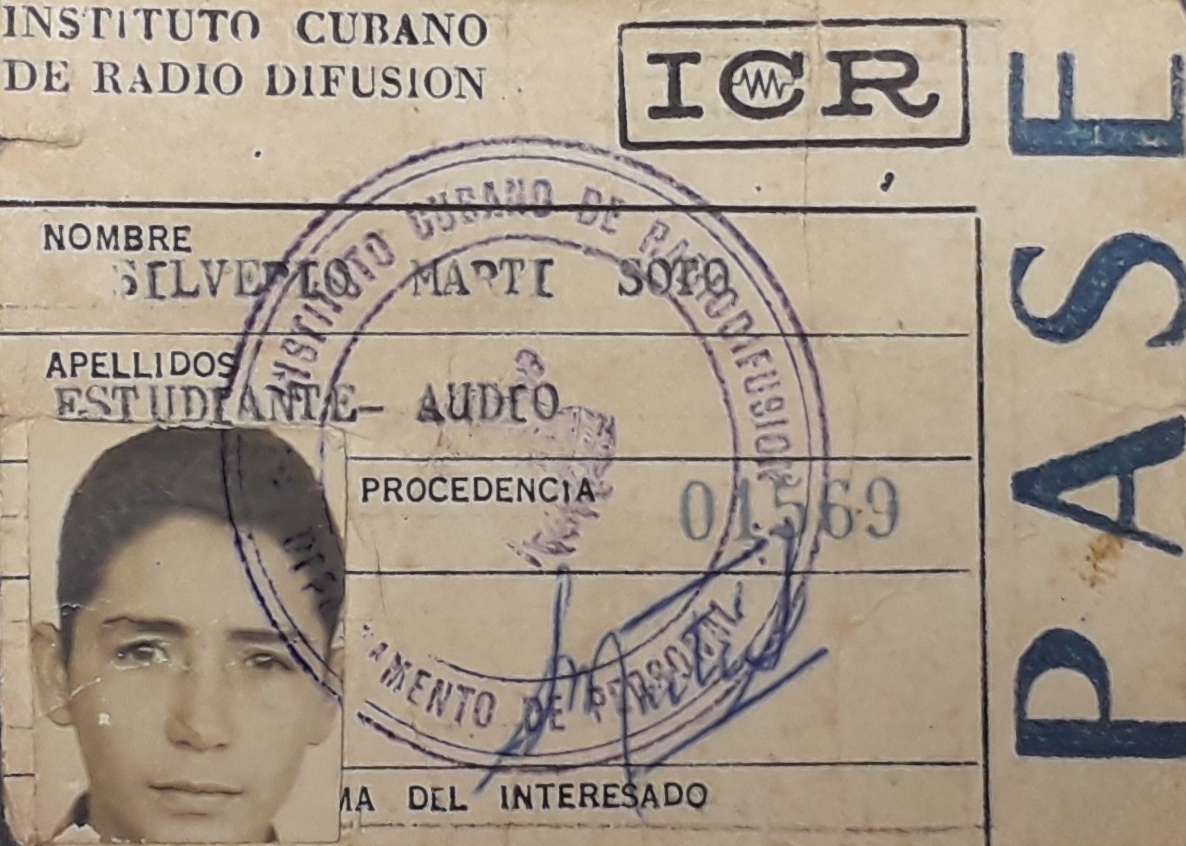 Carné de estudiante de audio, como se nombraba en aquella época.