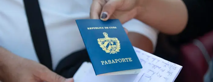 Pospone Panamá entrada en vigor de visa de tránsito para viajeros cubanos
