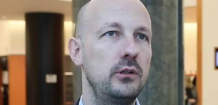 Por fin del bloqueo eurodiputado belga