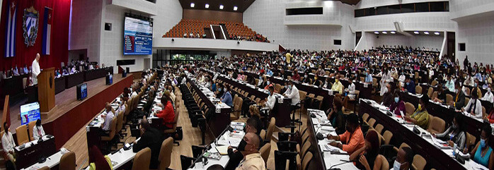 V sesión del Parlamento en actividades previas