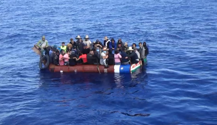 Se aprecia un crecimiento de las salidas ilegales del país por la vía marítima en comparación con años anteriores. Foto: Tomada de cubadebate.cu Cuba denuncia estímulo de EEUU a emigración irregular (+Video)