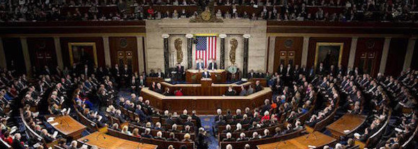 Demócratas con pequeña ventaja por el Congreso en EEUU