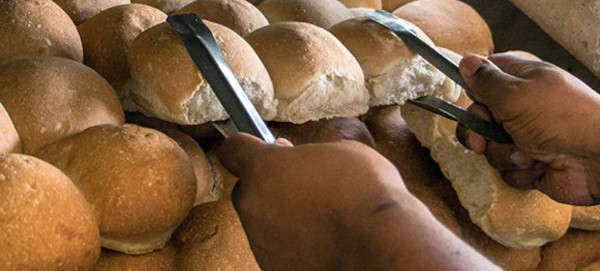 Persisten incumplimientos en la entrega de pan normado