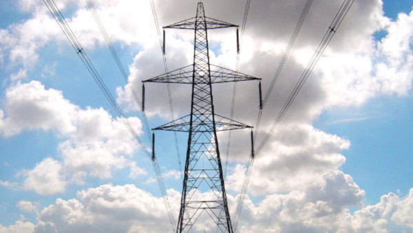 Déficit de generación eléctrica se reduce 