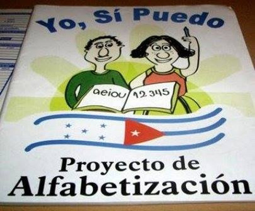Asesora Cuba programa de alfabetización en Honduras