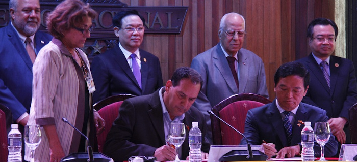 Empresarios de Cuba y Vietnam rubrican acuerdos de cooperación 