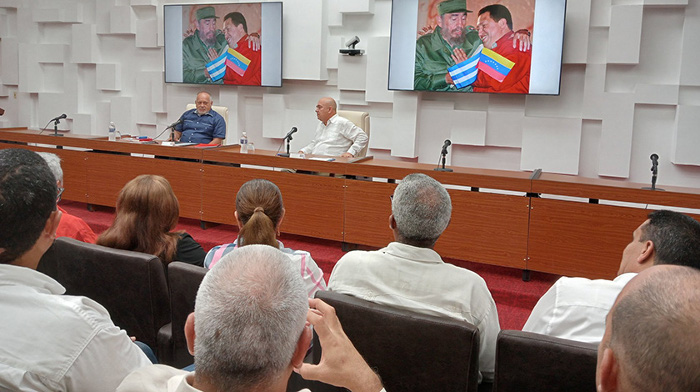 Diosdado Cabello dialogó con dirigentes y cuadros del PCC 