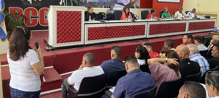 Valoran esfuerzos para desarrollo de curso escolar en Camagüey